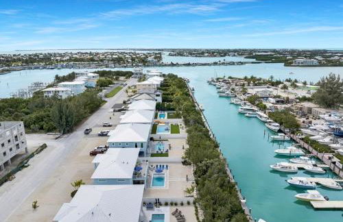 Blue Pearl New Waterfront Haven with Heated Pool ,70 Foot Dock, and More! - Foto 110