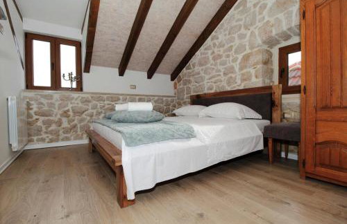 Stone House in Makarska with Pool & Mountain View - Foto 8