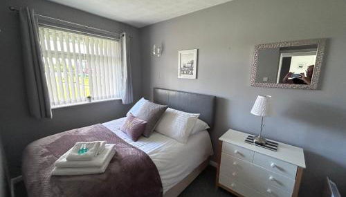 Dog Friendly Beachside Cottage Kessingland with private parking - Foto 3