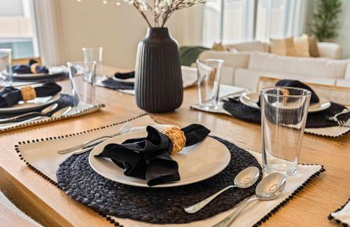 6BR Retreat with Playground Basketball & Sleeps 22 - Foto 6