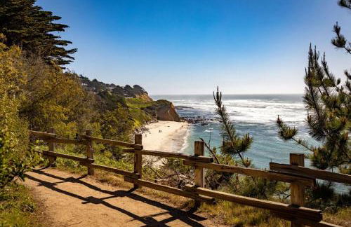 Private Home with Breathtaking Ocean Views - walk to Beaches Restaurants - Foto 22