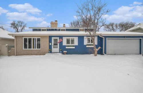 Modern 4-Bedroom Retreat - Foto 11