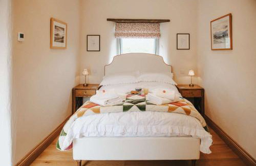 Peaceful Countryside Barn Conversion in the Yorkshire Dales by MCPI Hosting, Perfect for Couples, Small Families & Walkers - Photo 17