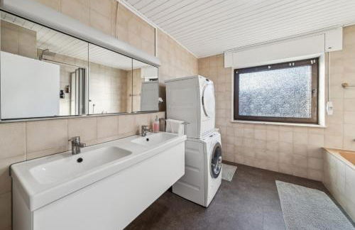 LuxApts Phantasialand-Köln-Messe-Balkon-Küche - Photo 15