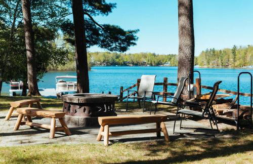 TC Lake Stay-Pontoon & SUP Rentals-King Room! - Foto 29
