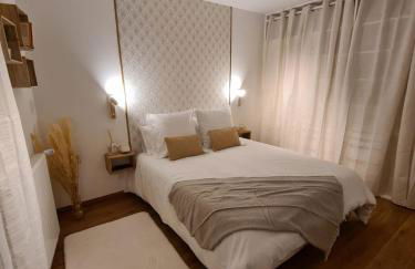 La Boheme- Free Parking-Paris-Disneyland-Easy Check-in- Netflix - Foto 1