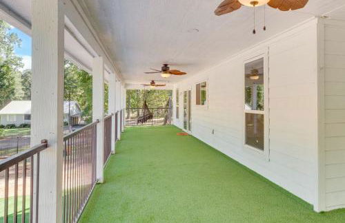 Hemphill Vacation Rental with Pool, Walk to Lake! - Foto 18