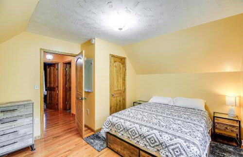 Peaceful South Holston Lake Cabin with Dock and Deck! - Foto 13