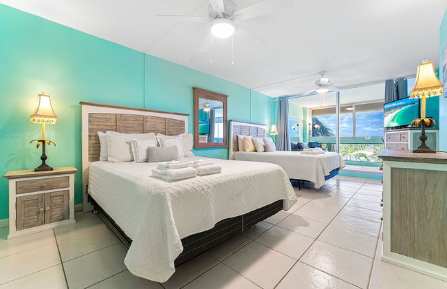 Palm Bay Club by Beachside Management - Photo 17