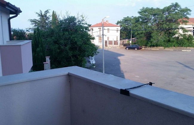 Immaculate Studio Apartment in Aleksandrovo - Photo 18