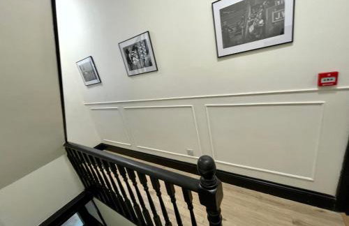 A4 HighTown Studio Apartment, Steps from Luton Train Station - Foto 23