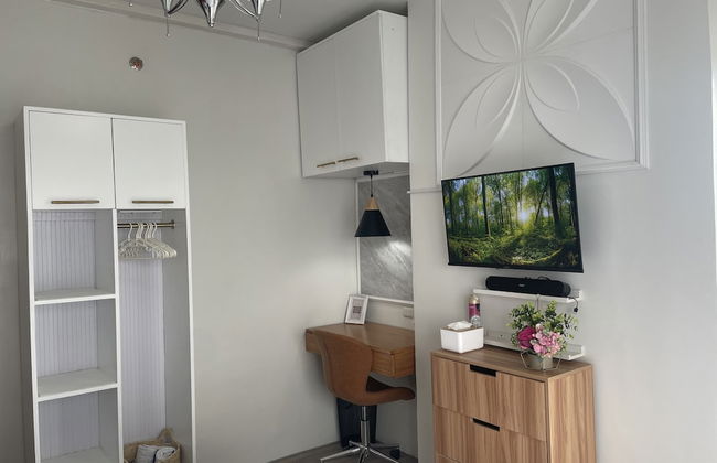 Mesavirre Bacolod | Elegantly Furnished 1BDM w/Balcony @ LOPEZ LUX. - Foto 25