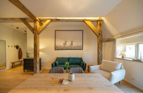 Relax In A Thatched Barn With A Sauna - Photo 5