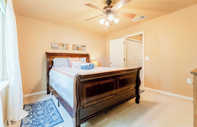 Quiet 2 Story Walkable to East Side Eateries - Foto 4