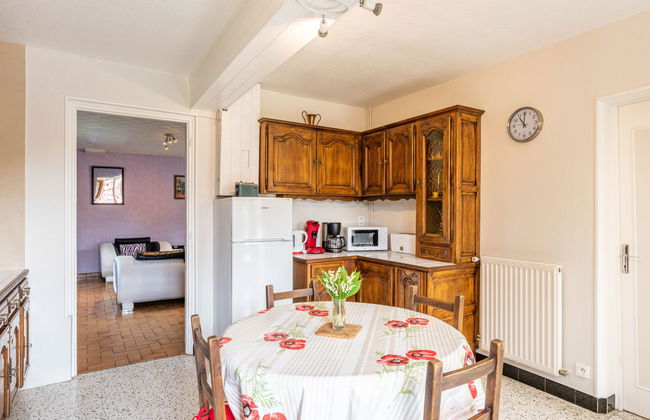 2 bedroom House in Mesnières-en-Bray with garden and terrace - Photo 16