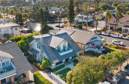 Luxe Backyard Oasis w/ Hot Tub Chic Design South Park Sanctuary - Foto 63