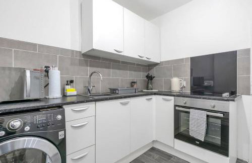 1Bed Contractor & Pilot flat - Parking & FAST WiFi - Foto 35