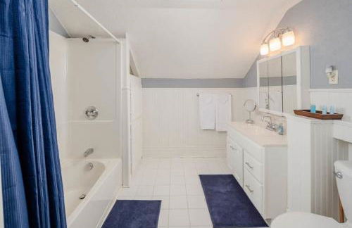 Downtown Home off College Avenue - Lawrence University - Foto 9