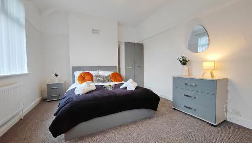Central Manchester Modern 4 Bed House - free parking - Foto 2, towels, wardrobe, heating