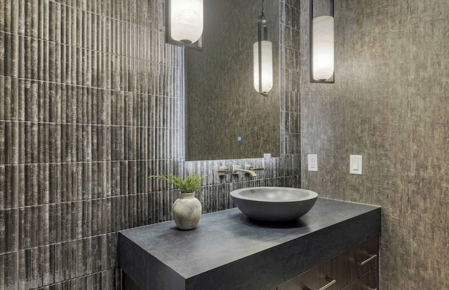 Reflection by Avantstay Sleeps 18 + Lake Views Hot Tub + Game Room - Foto 41