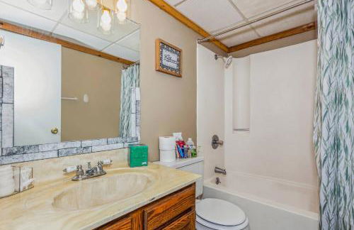 Theater, King&PoolTable with PrivateHotTub - Foto 28