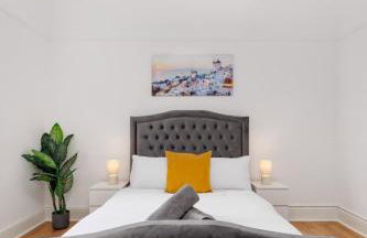 Flatzy - Sleeps 16 Near Football Ground & Ping Pong Table - Foto 1