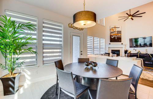 Game Room and Home Theater Retreat Near Omni PGA! - Foto 6