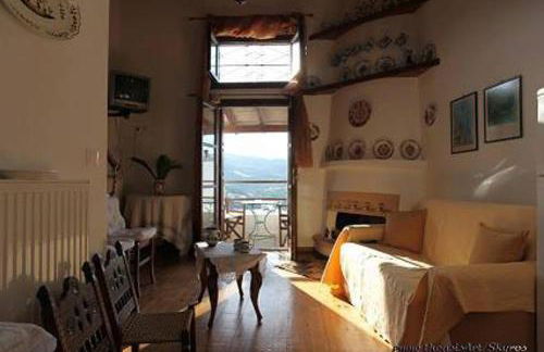 Traditional studio - Photo 1