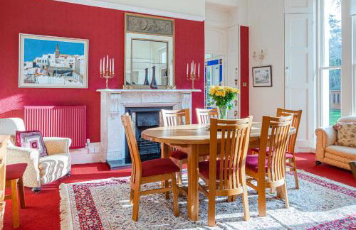 Stunning Apartment in Victorian Villa with Garden - Photo 27