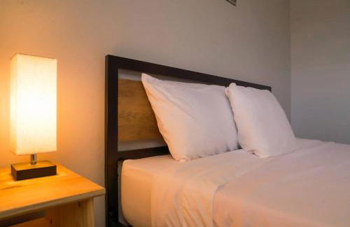 Enchanting Garden with Luxe Jacuzzi Spacious Yard - Foto 31