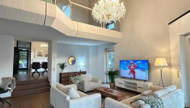 Luxury Wellness Villa mit Schlossblick - Sauna & Whirlpool - Foto 4