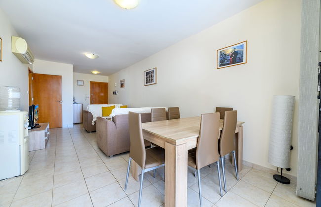 2 bed Apartment Overlooking Pool - Oroklini - Foto 4