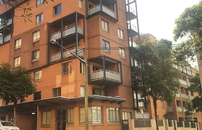 Sleek apartment Unit 87 - Photo 28