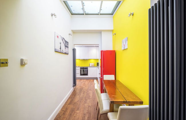 JOIVY 2-bed flat in West London - Foto 13