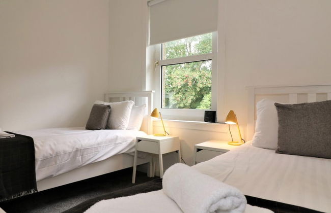 Shawburn House Hamilton - Photo 5