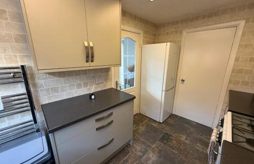 3-Bed Detached House Private Drive for Two Cars - Foto 31