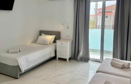 Zen Apartments - Photo 3