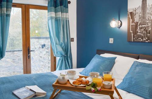 Coombe Wood Coach House - Foto 14