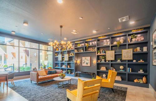 Posh 2BR Kierland Commons, TPC Golf, Pool, Gym, W-D - Foto 12