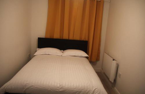 Comfy 2-bedroom Flat with Private Parking - Foto 33