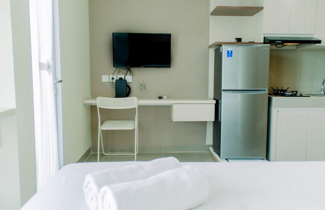 Minimalist and Cozy Living Studio Apartment at B Residence - Foto 13