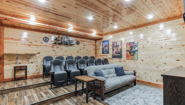 Laurel Point by Avantstay Sleeps 18! Indoor Pool, Hot Tub, Theater, Game Room - Foto 5, Interior