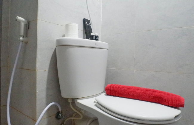 Calm And Relaxing Studio Apartment At Taman Melati Surabaya - Foto 12