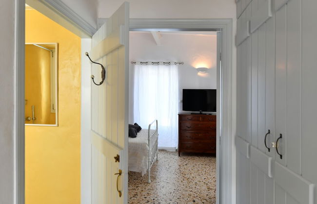 Kastro Traditional House - Photo 12