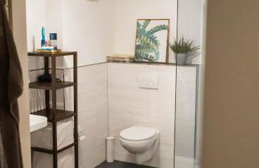 Ruhiges Apartment mit großem Balkon und Stellplatz - Photo 8