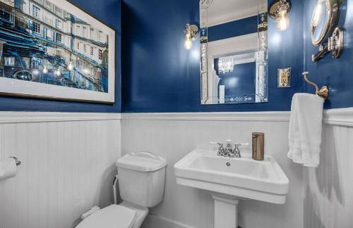 NEW! Updated South Hill Craftsman Sleeps 12! - Foto 13