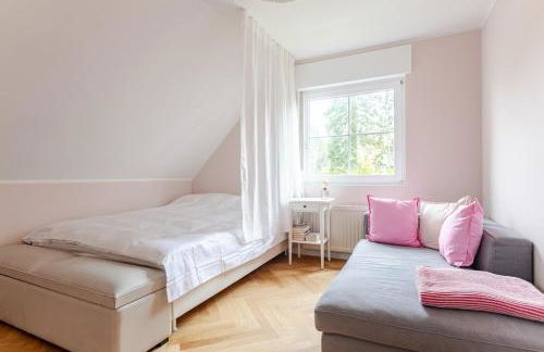 Idyllisches, neu renoviertes Haus mit Steg am See - Photo 12