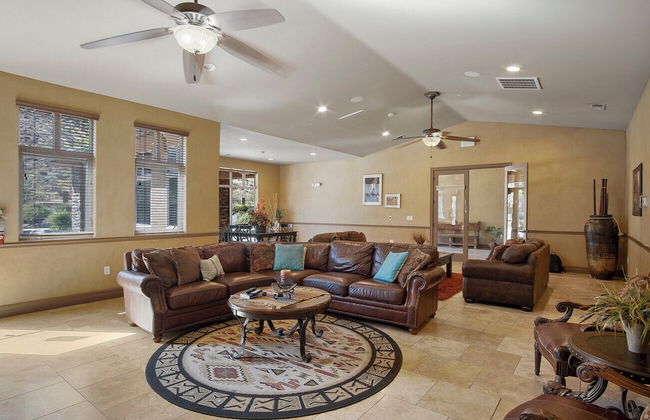 Touch of Class Stunning 5 Bdr! - Photo 22