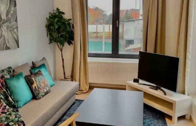 Luxury 2BR 1BA Near Fashion District by Oneluxstay - Foto 2