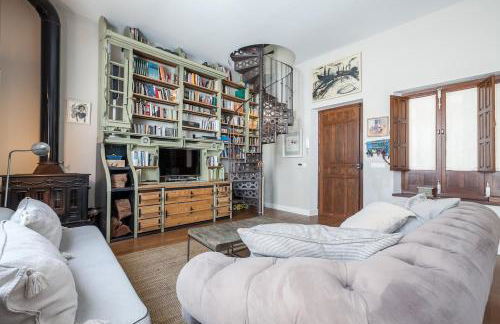 PENTHOUSE IN RESTORED c19TH HOME - Foto 25